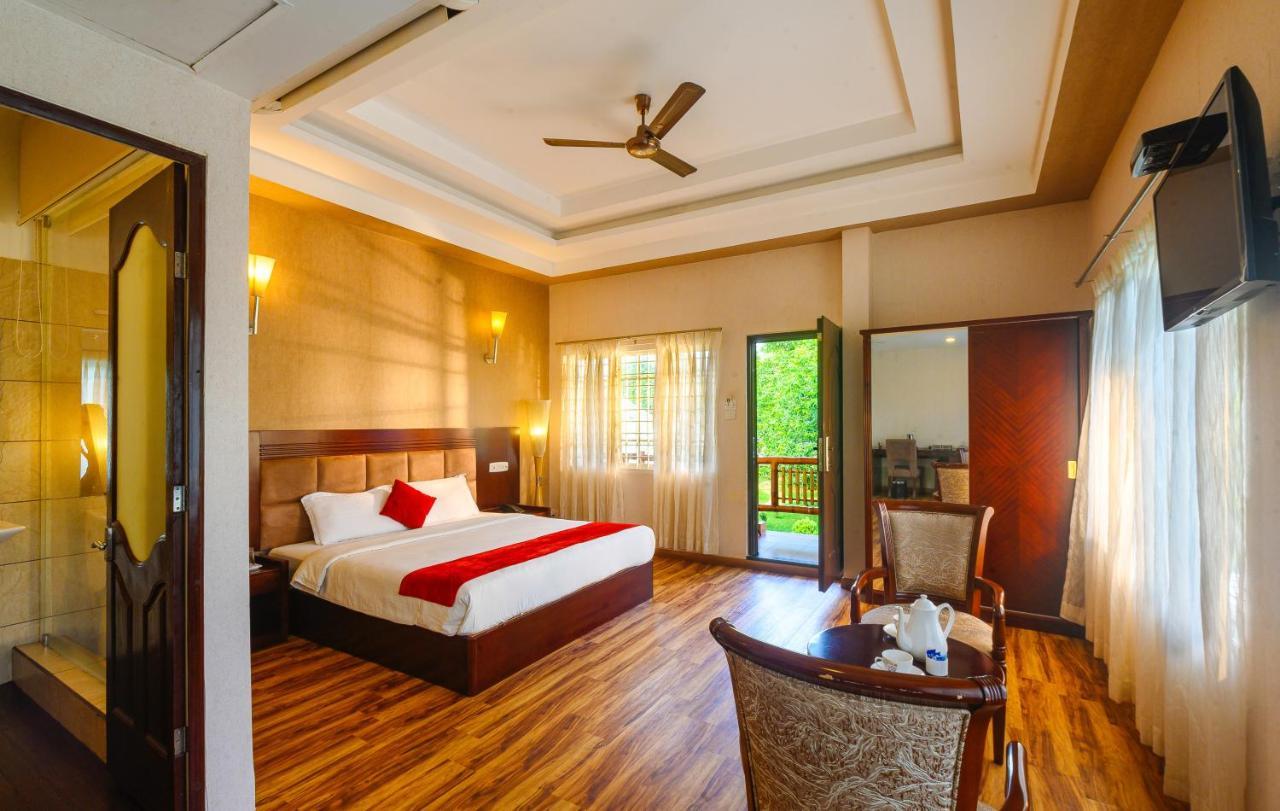 Cyrus Resort By Tolins Hotels & Resorts Alappuzha Экстерьер фото